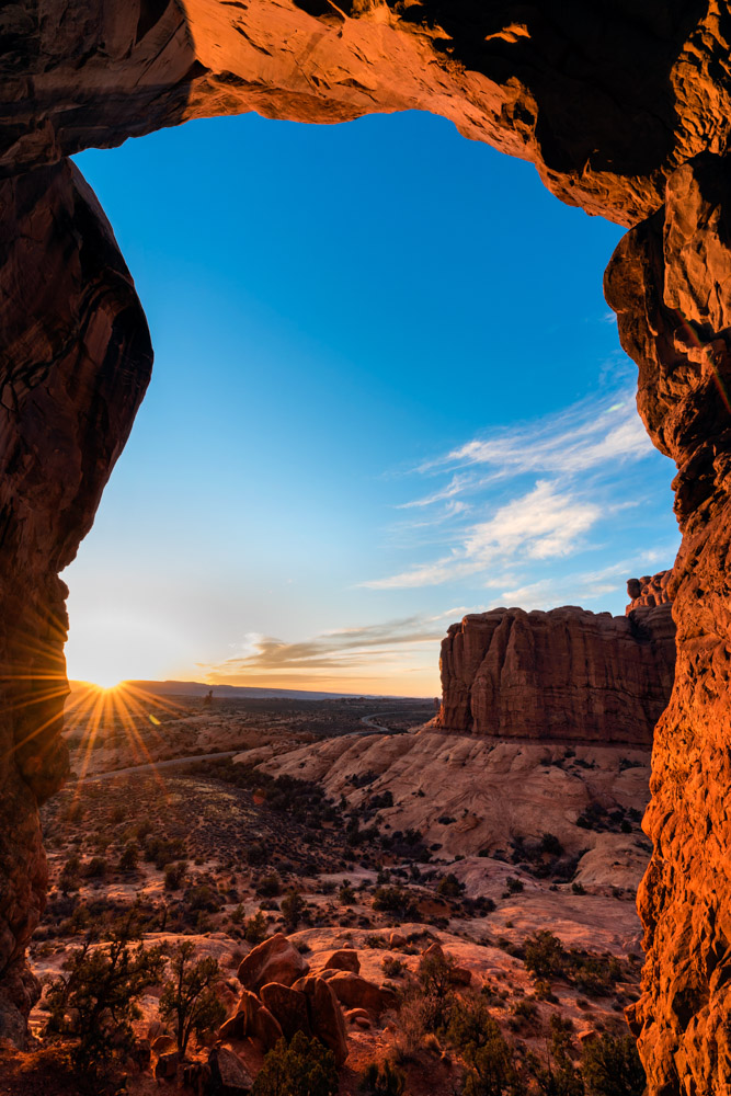 Sunset at Arches National Park, Moab;&nbsp;Nikon D810, 14–24mm, f/16, 1/3s, ISO 64, exposure bias +1.7 steps